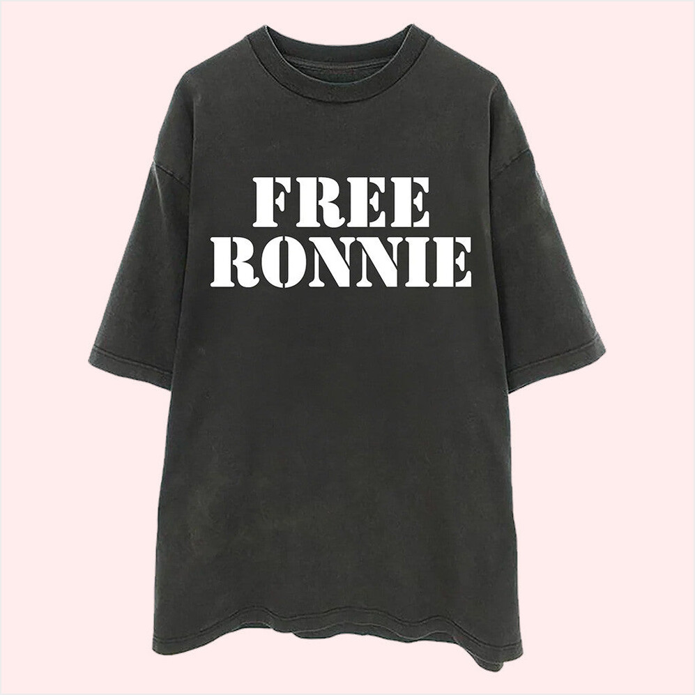 Free Ronnie T-Shirt Falling In Reverse Merch Birthday Gifts For Best Friend Christmas Presents