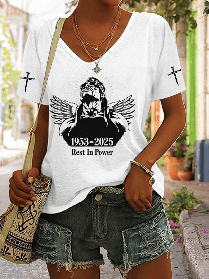 Legendary Wrestler Memorial V-neck Shirt Rest In Power 1953 2025 Shirt Gifts For Mom