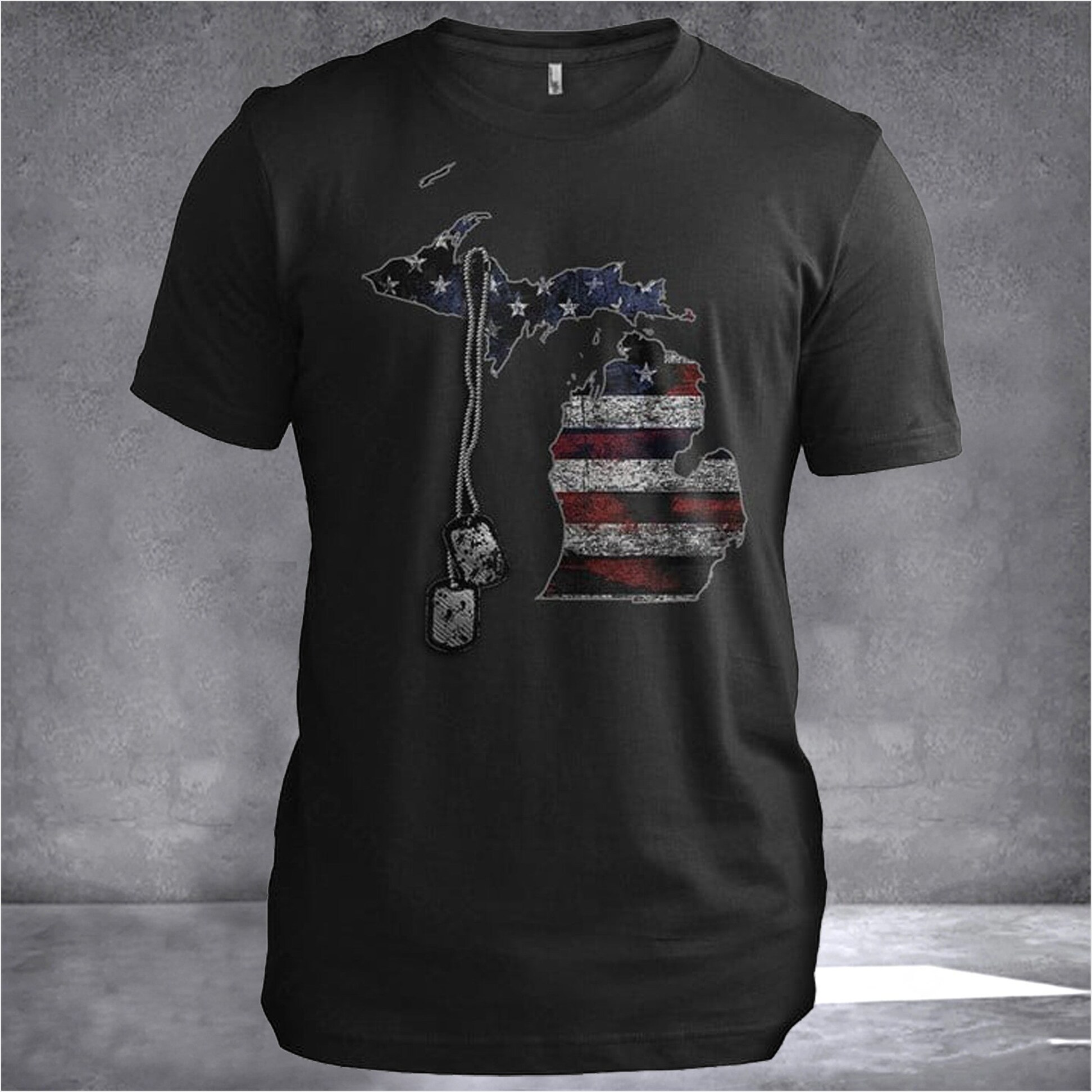 Michigan Veteran Dog Tags Michigan T-Shirt For Men's Patriotic Tee Shirts Gifts For Veterans