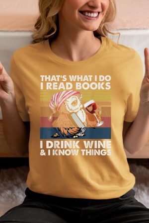 Vintage Owl That's What I Do I Read Books I Drink Wine T-Shirt
