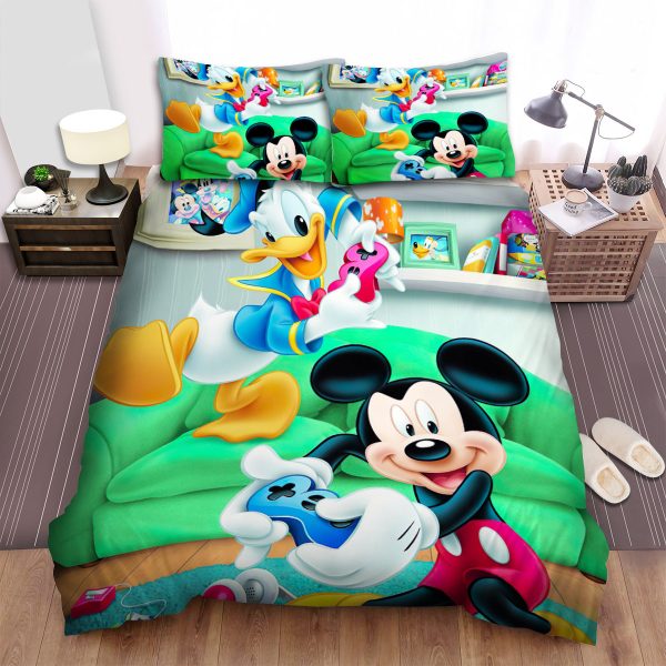 Bedding Sets Featuring Donald Duck & Mickey Mouse Engaged in Video Games Duvet Cover