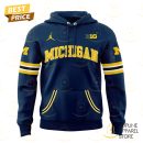 Michigan Wolverines Men Basketball Hoodie - Blue