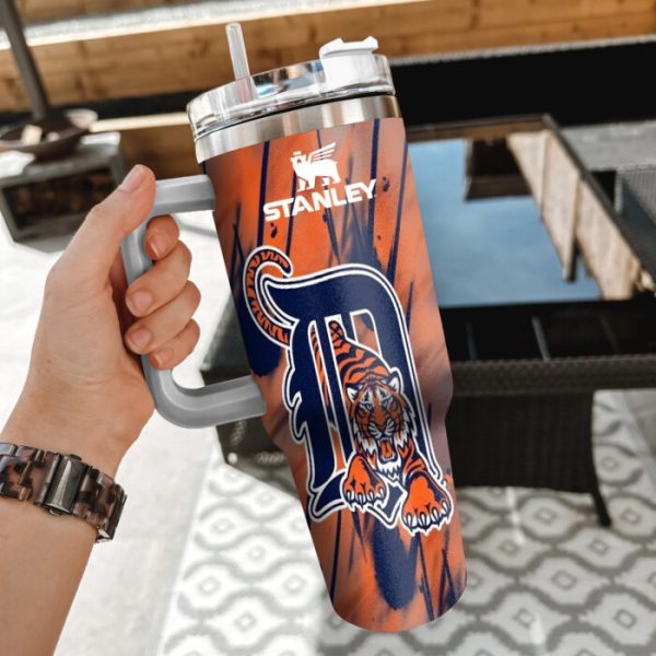 MLB Detroit Tigers Custom Stanley Quencher 30oz-40oz Stainless Steel Tumbler Hot And Cold Tumbler