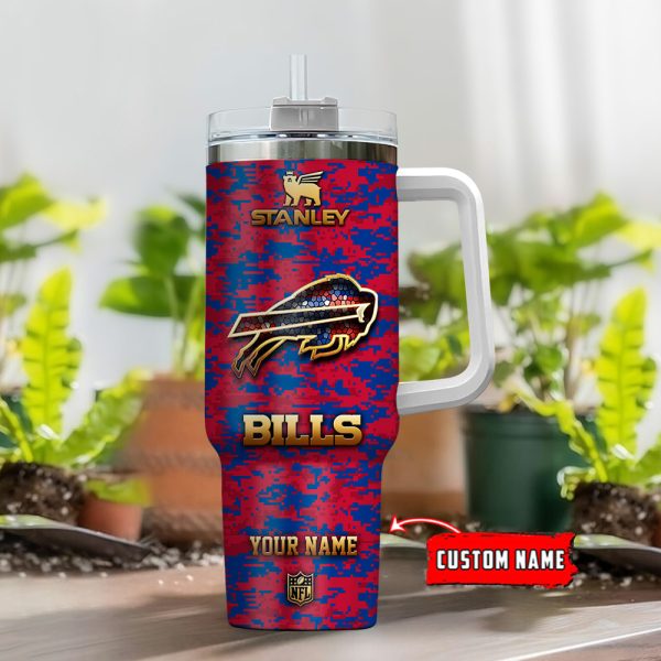 Buffalo Bills NFL Camouflage Golden Logo Custom Stanley Quencher 30oz-40oz Stainless Steel Tumbler Hot And Cold Tumbler - Image 2