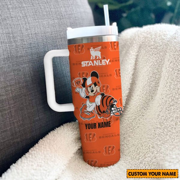 Cincinnati Bengals NFL Mickey Mouse Custom Stanley Quencher 30oz-40oz Stainless Steel Tumbler Hot And Cold Tumbler - Image 2