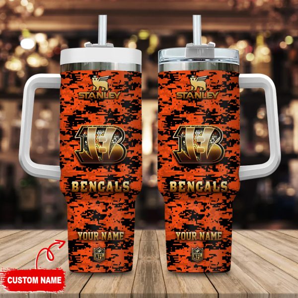 Cincinnati Bengals NFL Camouflage Golden Logo Custom Stanley Quencher 30oz-40oz Stainless Steel Tumbler Hot And Cold Tumbler