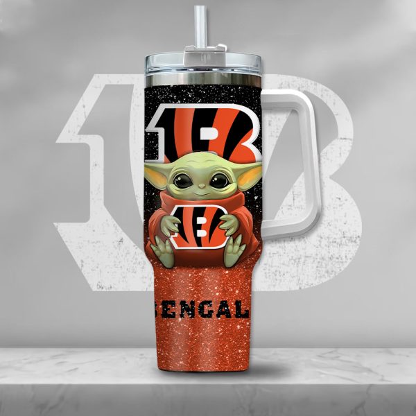 NFL Cincinnati Bengals Baby Yoda Custom Stanley Quencher 30oz-40oz Stainless Steel Tumbler Hot And Cold Tumbler - Image 2