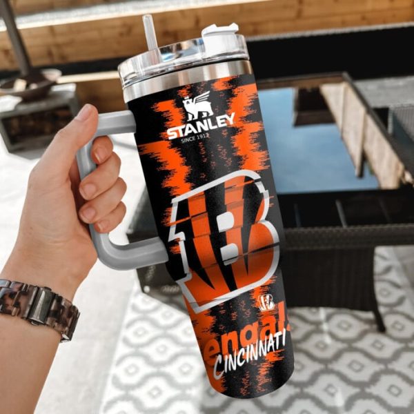 Cincinnati Bengals NFL Custom Stanley Quencher 30oz-40oz Stainless Steel Tumbler Hot And Cold Tumbler