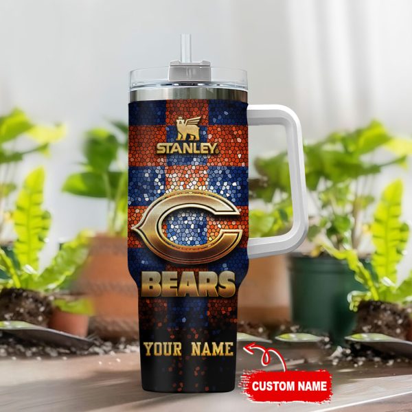 Chicago Bears NFL Glitter Golden Logo Custom Stanley Quencher 30oz-40oz Stainless Steel Tumbler Hot And Cold Tumbler - Image 2