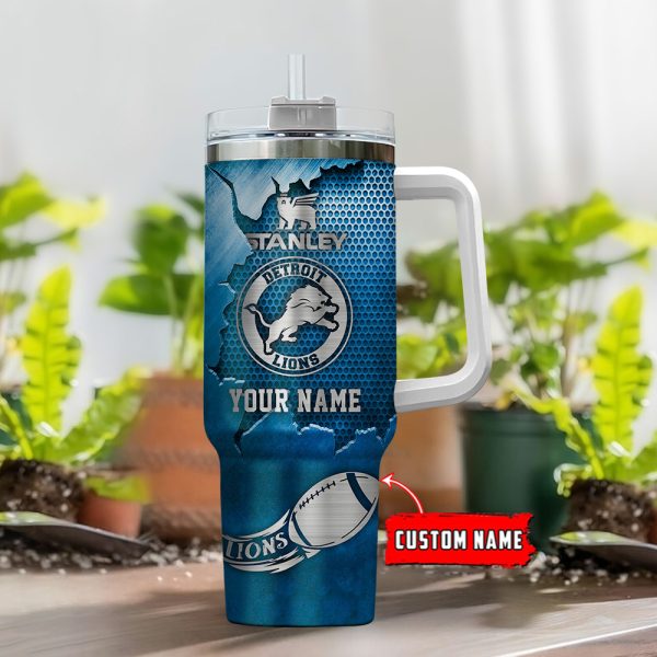 Detroit Lions NFL Metal Style Custom Stanley Quencher 30oz-40oz Stainless Steel Tumbler Hot And Cold Tumbler - Image 2