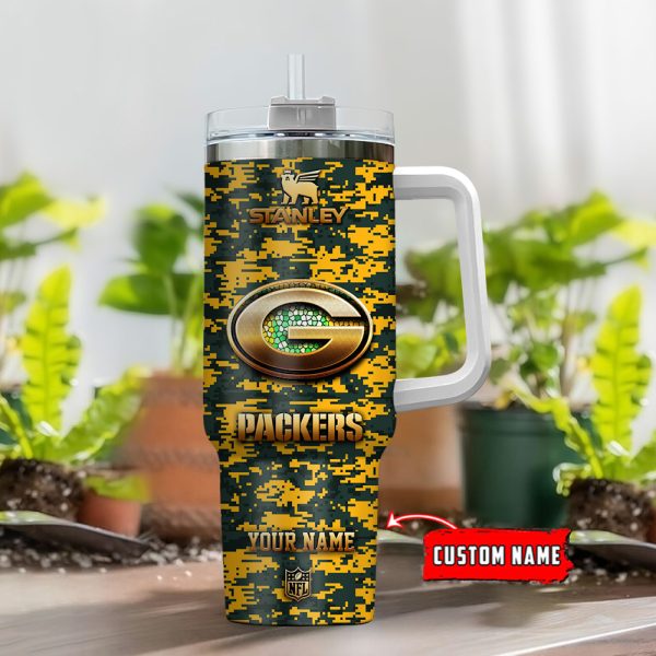 Green Bay Packers NFL Camouflage Golden Logo Custom Stanley Quencher 30oz-40oz Stainless Steel Tumbler Hot And Cold Tumbler - Image 2