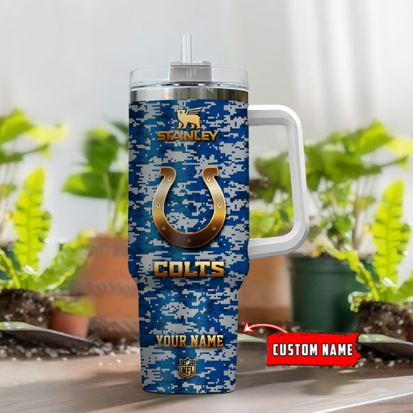 Indianapolis Colts NFL Camouflage Golden Logo Custom Stanley Quencher 30oz-40oz Stainless Steel Tumbler Hot And Cold Tumbler - Image 2