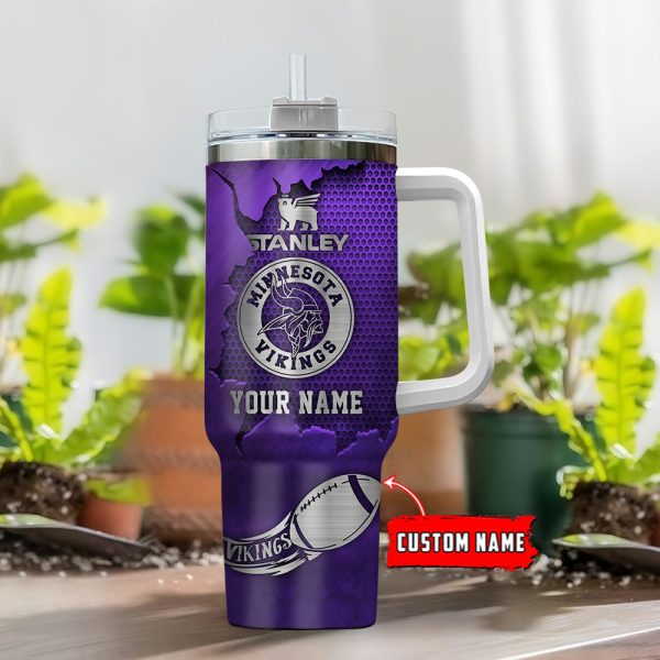Minnesota Vikings NFL Metal Style Custom Stanley Quencher 30oz-40oz Stainless Steel Tumbler Hot And Cold Tumbler - Image 2