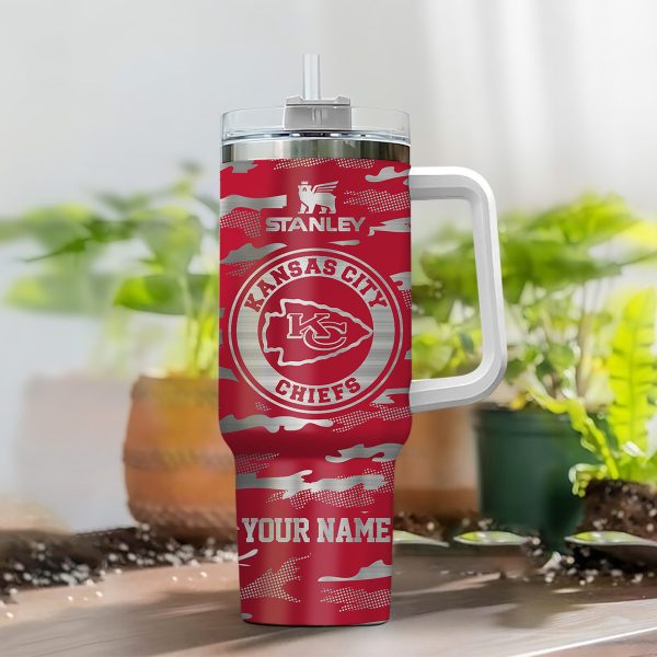Kansas City Chiefs NFL Camo Pattern Custom Stanley Quencher 30oz-40oz Stainless Steel Tumbler Hot And Cold Tumbler - Image 2