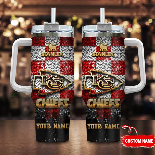 Kansas City Chiefs NFL Glitter Golden Logo Custom Stanley Quencher 30oz-40oz Stainless Steel Tumbler Hot And Cold Tumbler