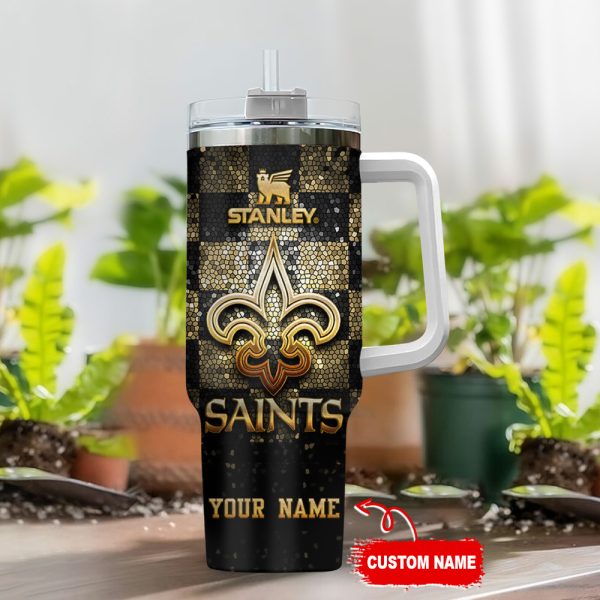 New Orleans Saints NFL Glitter Golden Logo Custom Stanley Quencher 30oz-40oz Stainless Steel Tumbler Hot And Cold Tumbler - Image 2