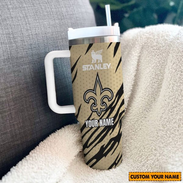 New Orleans Saints NFL Custom Stanley Quencher 30oz-40oz Stainless Steel Tumbler Hot And Cold Tumbler - Image 2