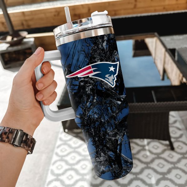 New England Patriots NFL Hunting Custom Stanley Quencher 30oz-40oz Stainless Steel Tumbler Hot And Cold Tumbler - Image 2