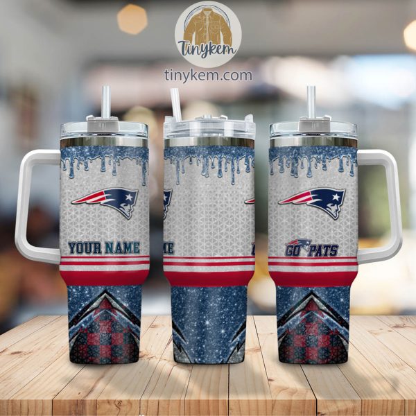New England Patriots Glitter NFL Custom Stanley Quencher 30oz-40oz Stainless Steel Tumbler Hot And Cold Tumbler - Image 2