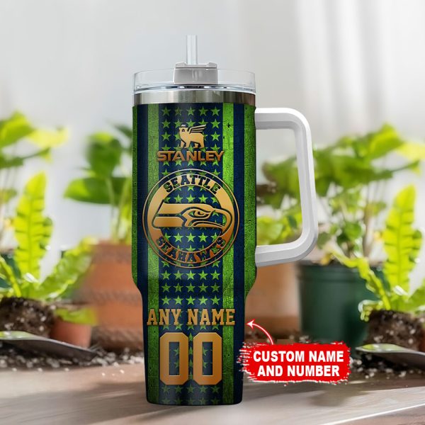 Seattle Seahawks NFL Golden Logos US Flag Custom Stanley Quencher 30oz-40oz Stainless Steel Tumbler Hot And Cold Tumbler - Image 2