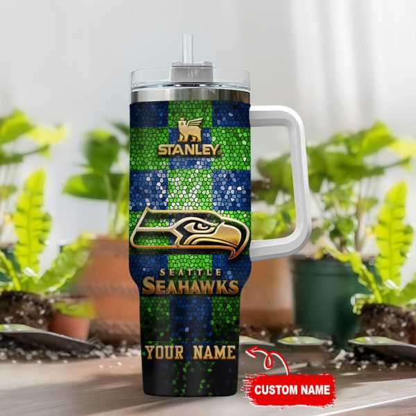 Seattle Seahawks NFL Glitter Golden Logo Custom Stanley Quencher 30oz-40oz Stainless Steel Tumbler Hot And Cold Tumbler - Image 2