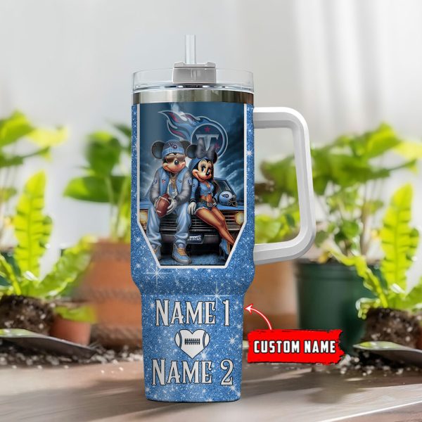 Tennessee Titans NFL Mickey And Minnie Couple Custom Stanley Quencher 30oz-40oz Stainless Steel Tumbler Hot And Cold Tumbler - Image 2