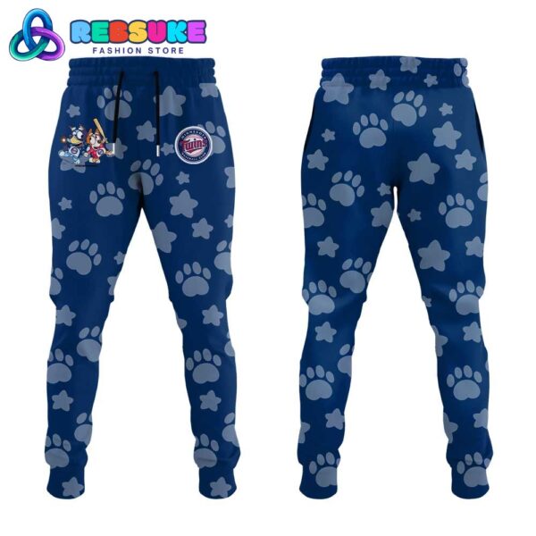 Minnesota Twins Bluey and Bingo Hoodie Set - Image 3