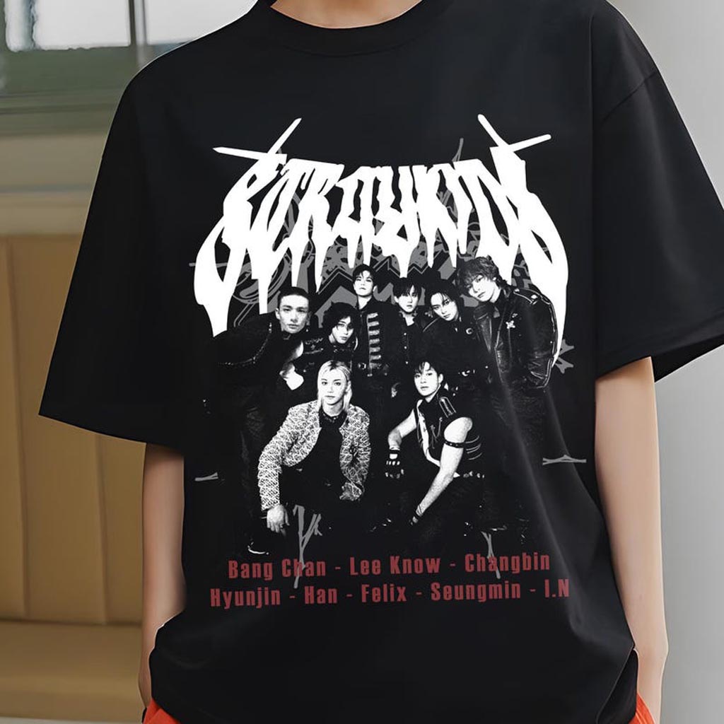 Retro Stray Kids World Tour in North America Tshirt2025 Stray Kids Domiate World Tour T-shirt