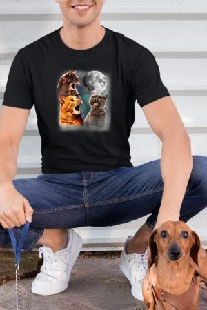 3 Cat Moon - Howling Cat Head for Cat Lovers, Cat Mom & Dad T-Shirt