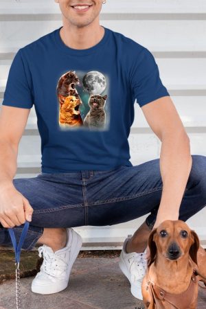 3 Cat Moon - Howling Cat Head for Cat Lovers, Cat Mom & Dad T-Shirt